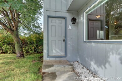 Unit A Entry - Upstairs