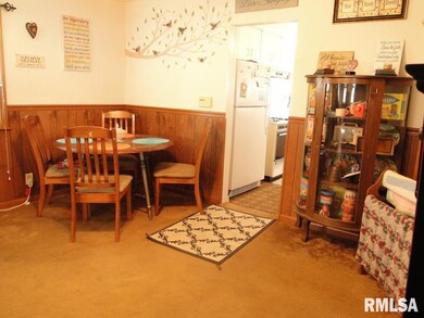 1321 Esplanade Ave, Davenport, IA 52803 - photo 4