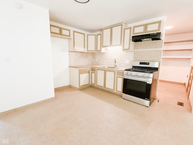 9438 Conried Dr, Indianapolis, IN 46235 - photo 6