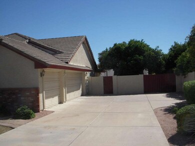 3 Car Garage