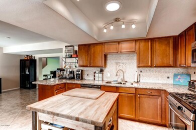 Janice kitchen3