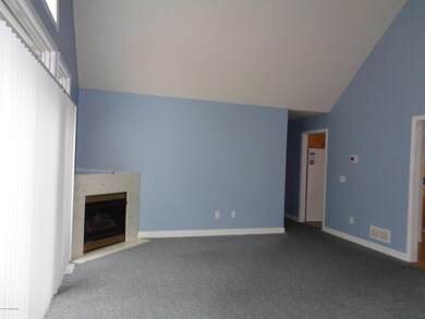 208 Blackberry Cir, Mount Washington, KY 40047 - photo 5