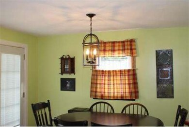 88 Strawberry Hill Rd, Feeding Hills, MA 01030 - photo 7