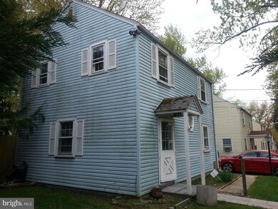 2407 Kent Village Dr, Hyattsville, MD 20785 - photo 2