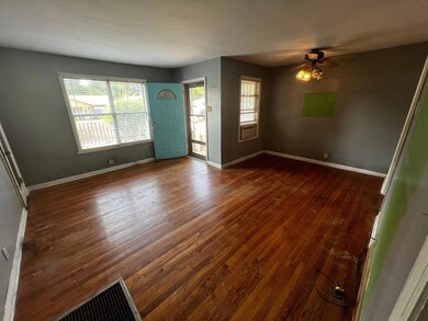 1517 E Tennie St, Gainesville, TX 76240 - photo 7