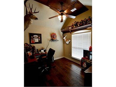 Studio/Study/Office. Bright study with wood floori