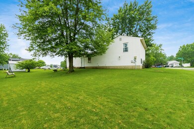 692 Cherrymonte Dr, Columbus, OH 43228 - photo 5