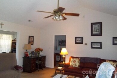 301 Hidden Creek Cir, Salisbury, NC 28147 - photo 2