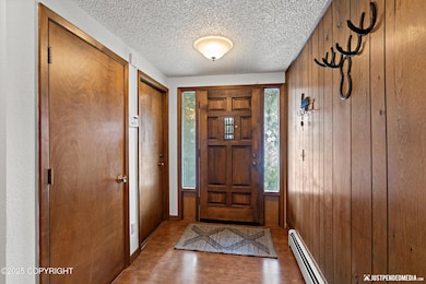 Large/Welcoming Entry with Storage