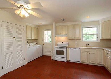 10 Edward Place, Old Greenwich, CT 06870 - photo 4