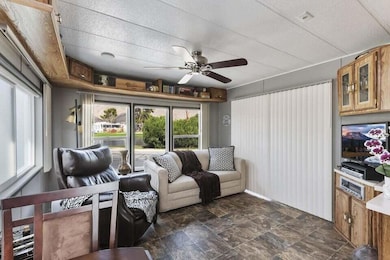 74711 Dillon Rd unit 5, Desert Hot Springs, CA 92241 - photo 6