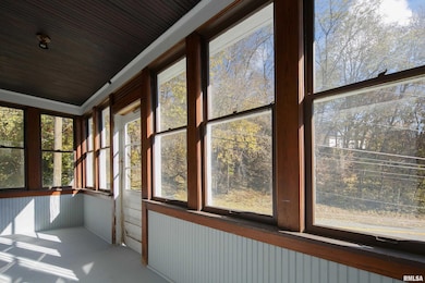 1309 Clay St, Davenport, IA 52804 - photo 4