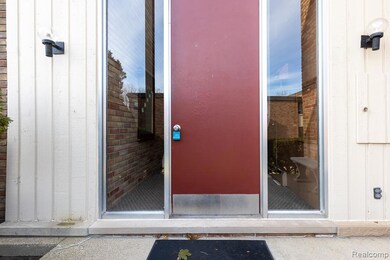 4047 W Maple Rd unit B204, Bloomfield Hills, MI 48301 - photo 4
