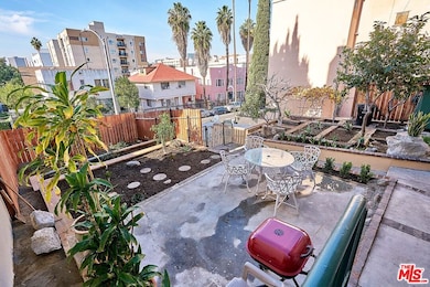 826 S Park View St unit 3, Los Angeles, CA 90057 - photo 4