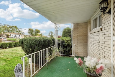 1718 Howell St, North Versailles, PA 15137 - photo 4