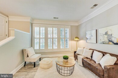 2288 Margraf Cir unit 386, Woodbridge, VA 22191 - photo 2