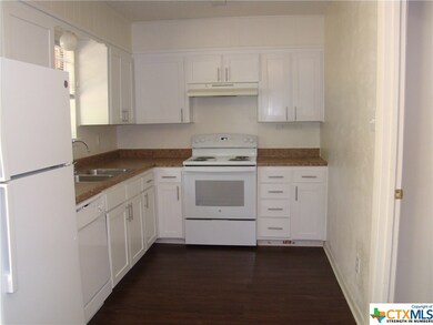 912 Randa St, Copperas Cove, TX 76522 - photo 5