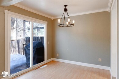 08-Dining Room_ELI05432_blended-Edit