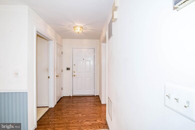13100 Millhaven Place unit K, Germantown, MD 20874 - photo 4