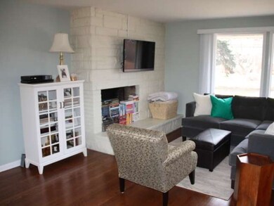 190 S Linden Ave, Elmhurst, IL 60126 - photo 3