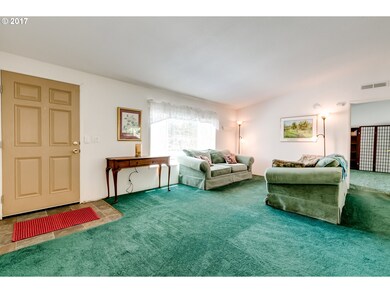 1256 W Fairview Dr, Springfield, OR 97477 - photo 4