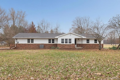 15635 Martinsville Rd, Belleville, MI 48111 - photo 4