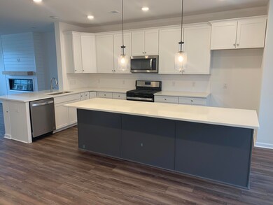 Recess Two tone kitchen