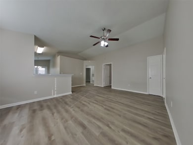 3254 Kelling St, Houston, TX 77045 - photo 3