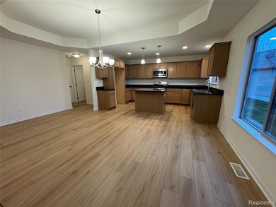 5389 Swan Dr, Burton, MI 48509 - photo 4