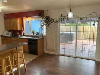 1310 Betty Ln, Eugene, OR 97404 - photo 7