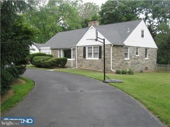 1727 W Chester Pike, Havertown, PA 19083 - photo 2