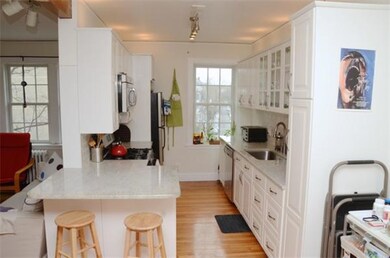 285 Harvard St unit 308, Cambridge, MA 02139 - photo 3