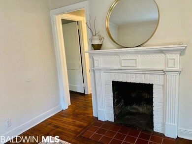 152 Pinehill Dr, Mobile, AL 36606 - photo 4