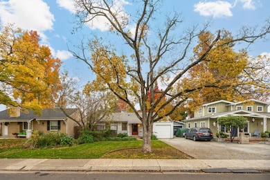 5228 F St, Sacramento, CA 95819 - photo 2