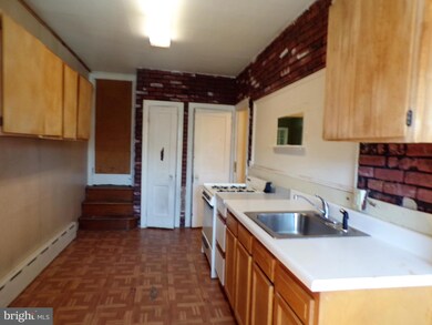 31 Sunshine Rd, Upper Darby, PA 19082 - photo 6