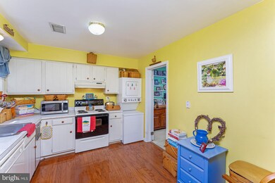 94 Leeds Ct unit A, Warrenton, VA 20186 - photo 6