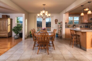 3910 Jonathan Way, Central Point, OR 97502 - photo 7