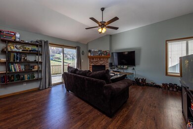 905 N Gunnison Way, Lawrence, KS 66049 - photo 6