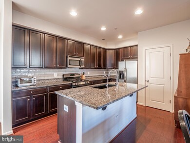 7724 Cedar Branch Dr, Gainesville, VA 20155 - photo 6