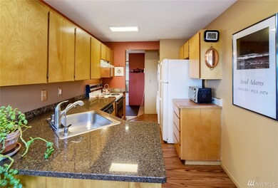 20161 Vikings Crest Loop NE unit 5-206, Poulsbo, WA 98370 - photo 7