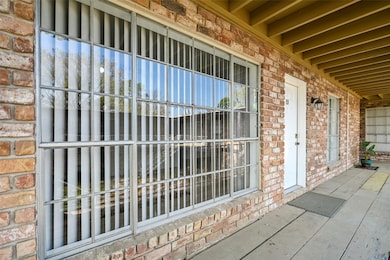 7510 Shadyvilla Ln unit 23, Houston, TX 77055 - photo 4
