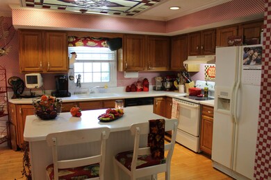 8166 Roberts Ridge Rd, Newburgh, IN 47630 - photo 2