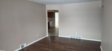 30609 Moulin Ave, Warren, MI 48088 - photo 6