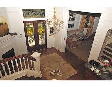 Foyer.