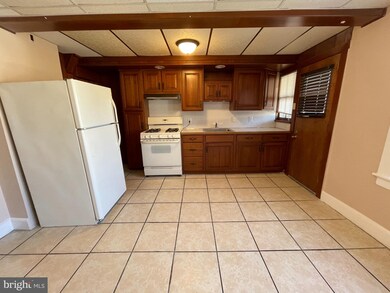 843 Delta Ave, Reading, PA 19605 - photo 3