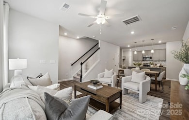 2928 Sloan Dr unit 21, Charlotte, NC 28208 - photo 5