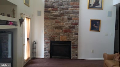 12404 Rochino Ct, Glenn Dale, MD 20769 - photo 6