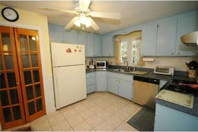 27 Melvin Rd, Arlington, MA 02474 - photo 5