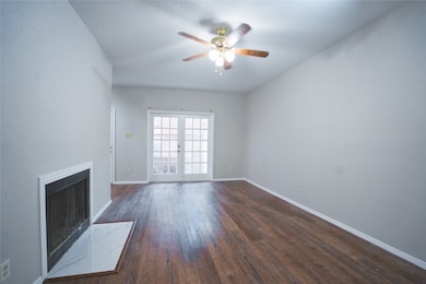 8055 Cambridge St unit 17, Houston, TX 77054 - photo 2
