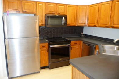 102 Bob Cir, Sebastian, FL 32958 - photo 2